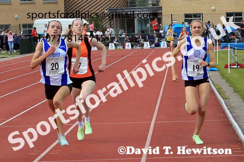 Womens Under-17s 1500 metres, 2022 Northern Inter Counties U17s and U15s Track and Field, York, Thursday, June 2nd. Photo: David T. Hewitson/Sports for All Pics